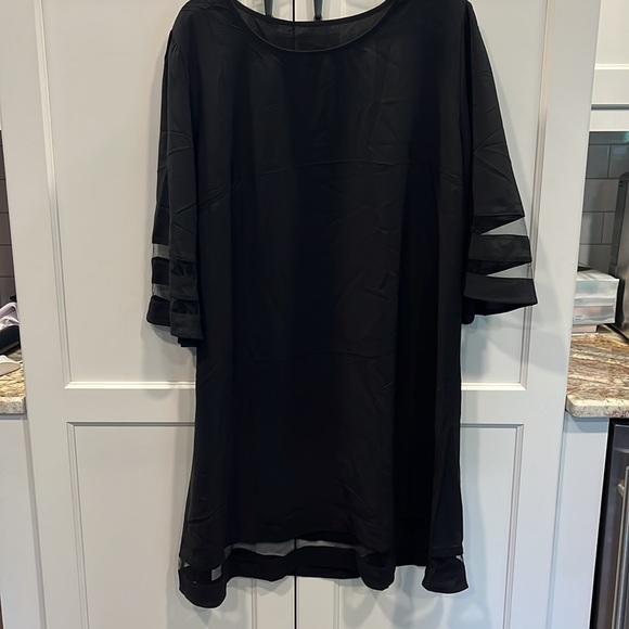 Women’s black mesh panel tunic dress - Picture 4 of 5
